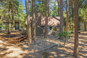 Home For Sale At 27917 Squirrel Lane Lake Arrowhead Ca 001