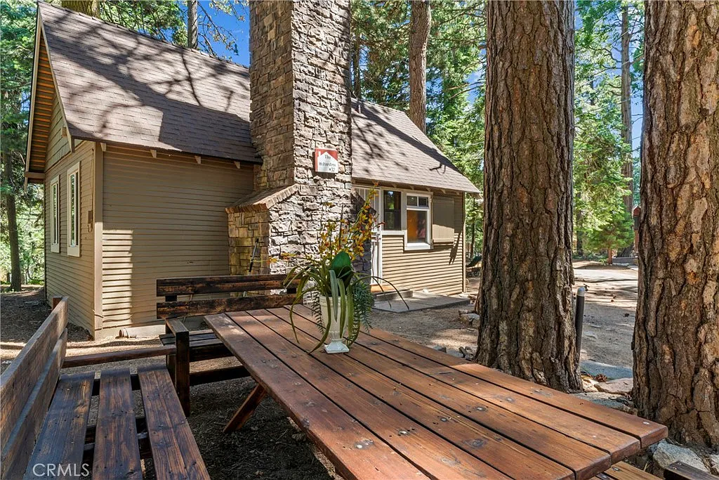 Home For Sale At 27917 Squirrel Lane Lake Arrowhead Ca 002