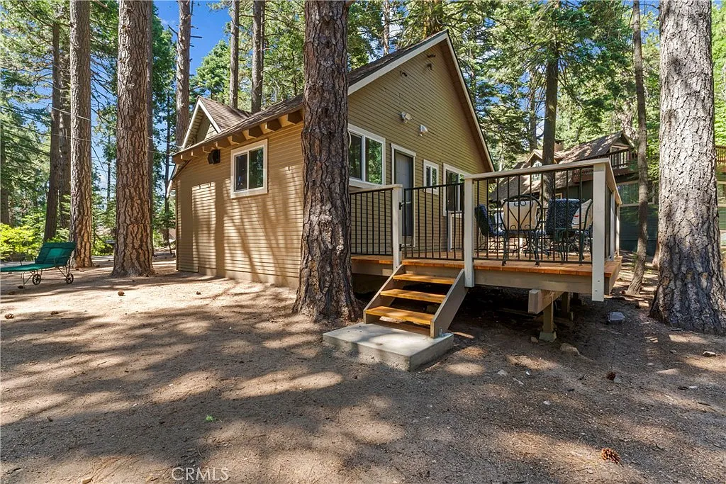 Home For Sale At 27917 Squirrel Lane Lake Arrowhead Ca 003