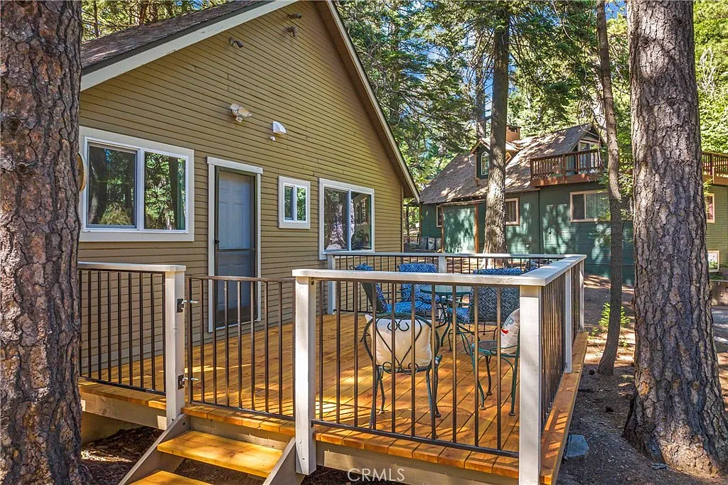 Home For Sale At 27917 Squirrel Lane Lake Arrowhead Ca 004