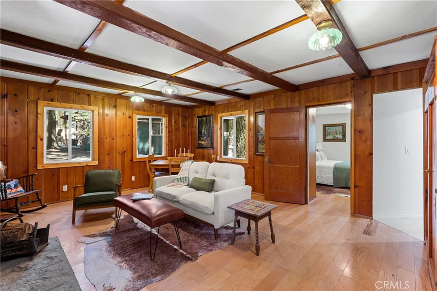 Home For Sale At 27917 Squirrel Lane Lake Arrowhead Ca 010
