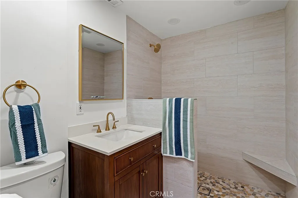Home For Sale At 27917 Squirrel Lane Lake Arrowhead Ca 017